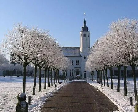 Отель Landgoed De Ruwenberg - Den Bosch 4*