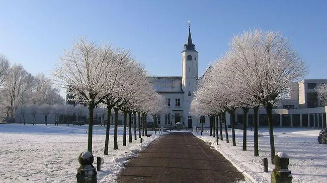 Hotel De Ruwenberg Den Bosch - 4*